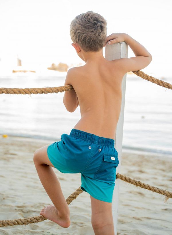 The Jack are essential CAHA CAPO boardshorts in Blue Ombre. Part of the CAHA CAPO boy's swimwear collection.