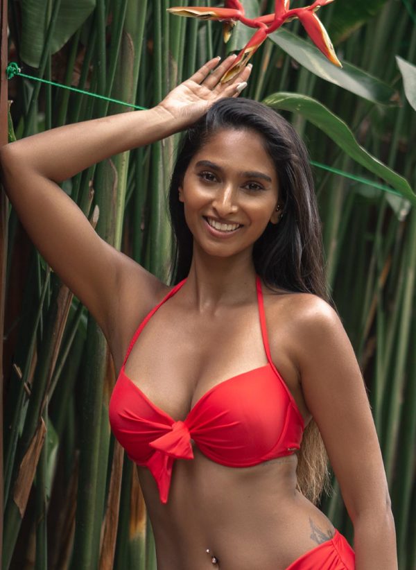 The Maria bikini top by CAHA CAPO is part of our women's swimwear collection, an essential red halter bikini top.